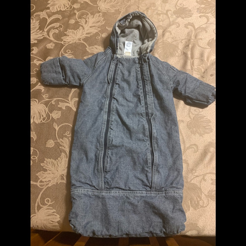 Gap Newborn one pc Jean material boy/girl